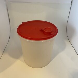 Vintage Tupperware Super Saver Large Round Storage Container Pour Spout Lid